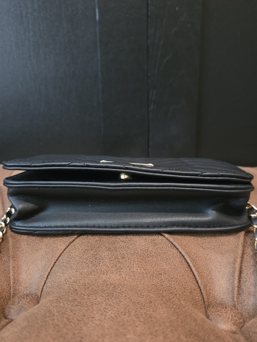 Bebe Sophia Black Quilted Crossbody with Gold Chain Strap - Picture 7 of 16